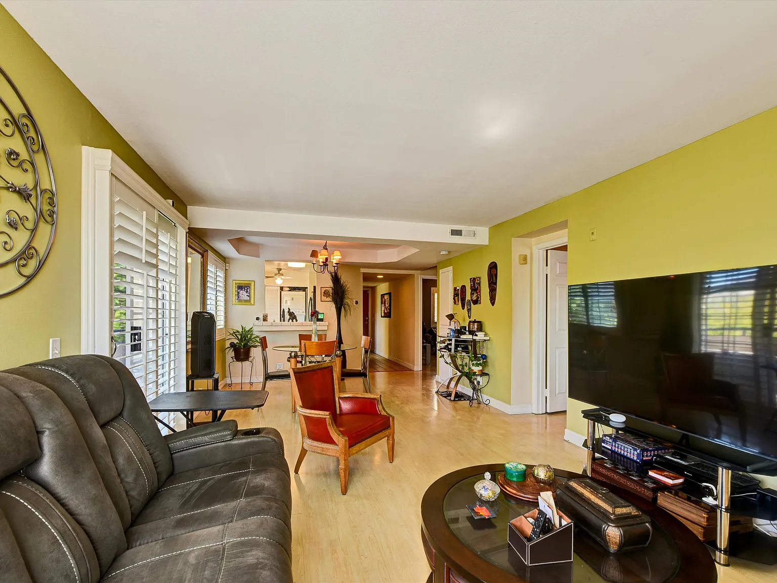 2 bed, 904 sqft, $2,300 — Photo 4