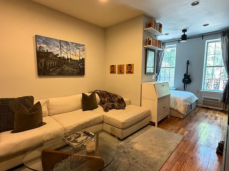 1st image of 424 W 46th St APT 2A