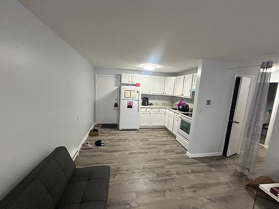 4th image of 50 Pine St #13