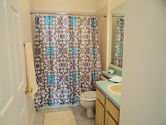 4th image of 927 Saint Andrews Blvd