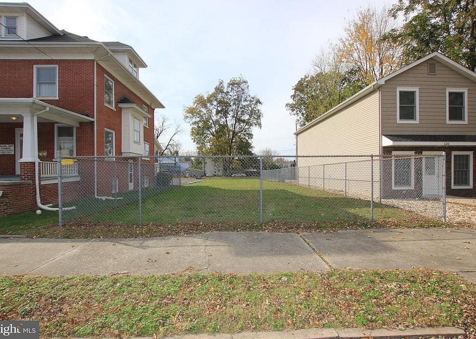 1st image of 118 N Cannon St