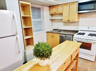 25-01 45th St #1WW, Astoria, NY 11103