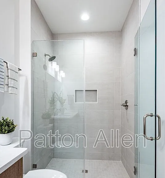 153 Collin Pl #16 — Photo 17