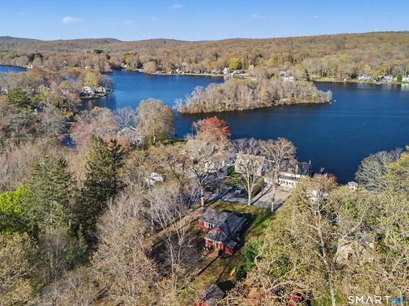14 Lake Drive, Old Lyme, CT 06371