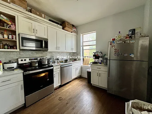 83 Highland St #2R Photo 1