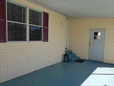 4th image of 8910 Waterway Dr