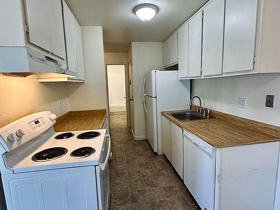 4th image of 4606 Neil Rd APT 200