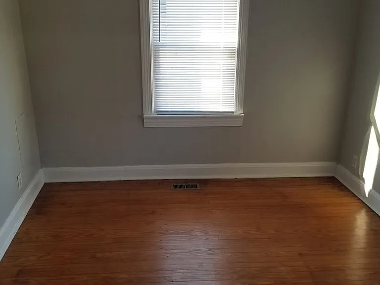 2210 Haden St — Photo 11