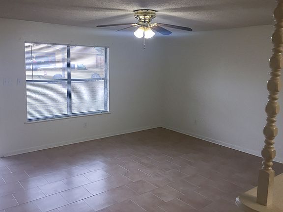 4th image of 103 Briarwood Ln