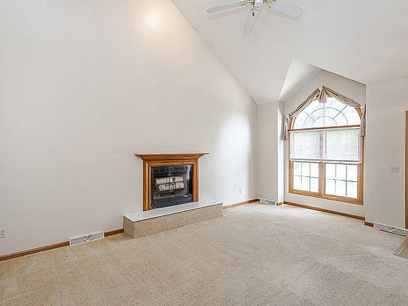 5th image of 2849 Hartley St