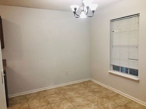 4th image of 1412 Center St