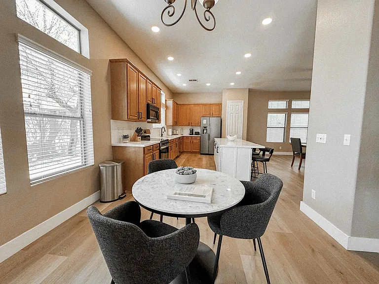 9864 W Echo Ln — Photo 14