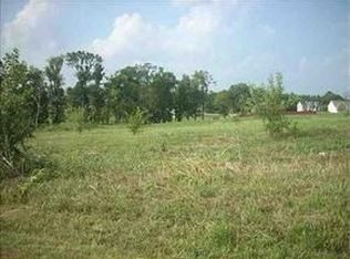 106 Comanche Ct, Bloomfield, KY 40008