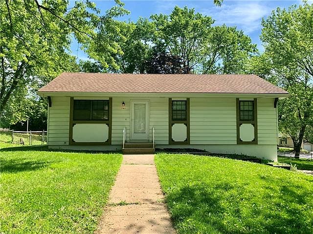 1st image of 181 Lee Dr