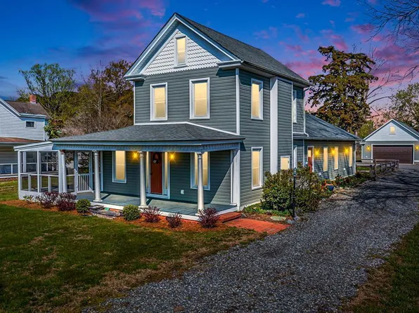 3755 Weems Rd, Weems, VA 22576