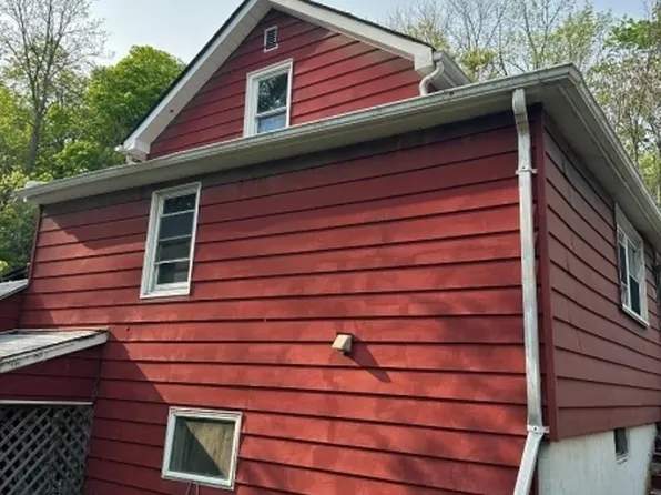 23 Lenape Rd, Andover Boro, NJ 07821