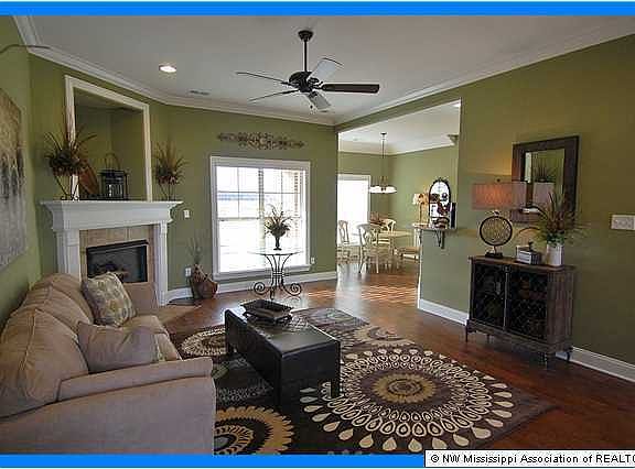 4th image of 1051 Aquila Cir