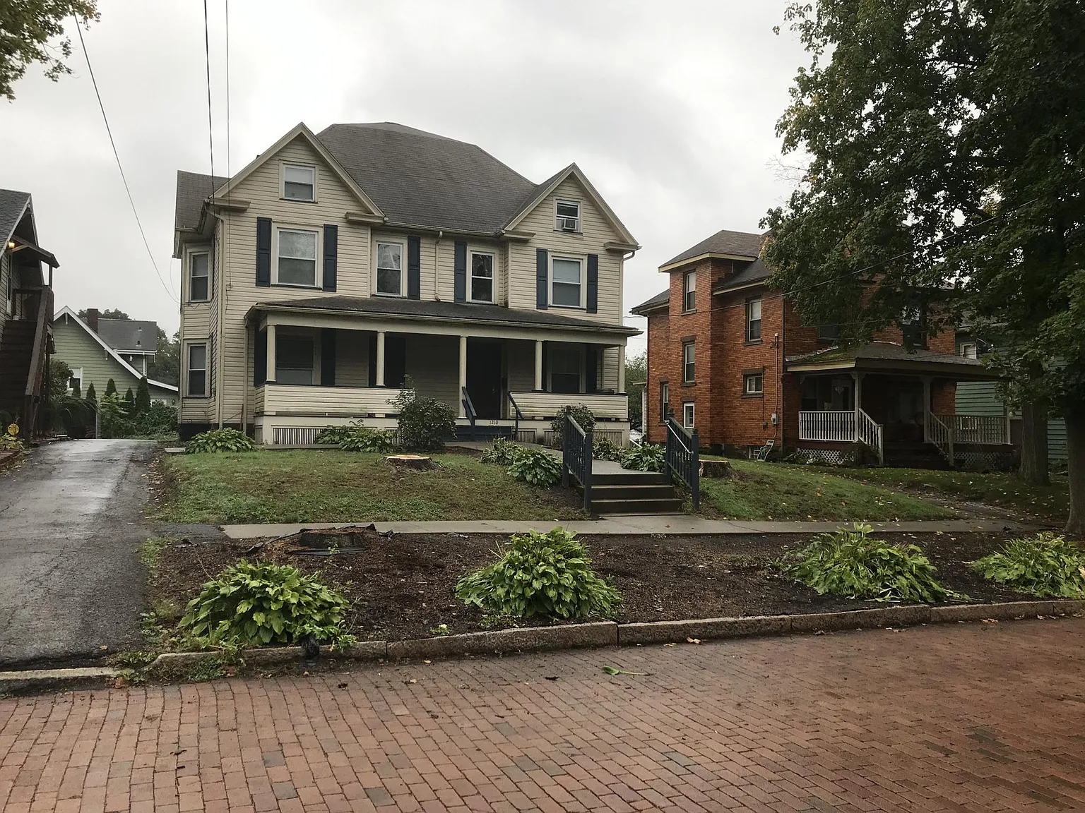 1212 Delaware Ave — Photo 1