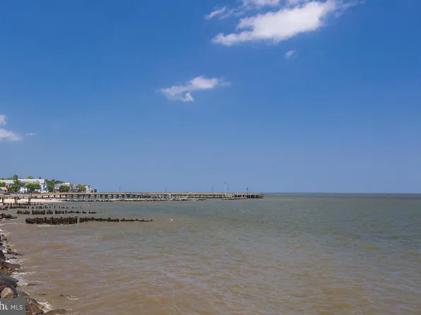 2269 Sansbury Dr, Chesapeake Beach, MD 20732