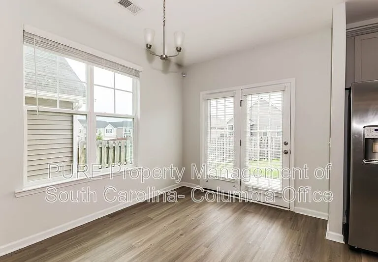 1315 Montford Dr — Photo 5