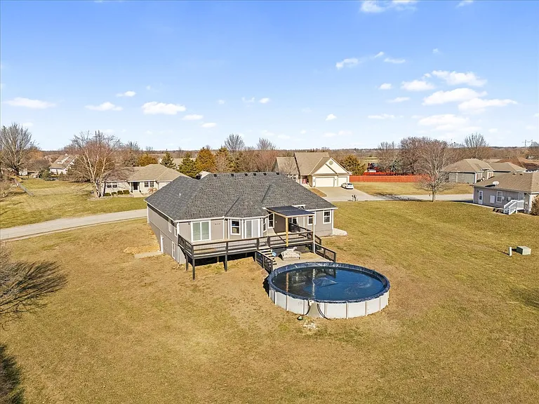 604 Canyon Dr — Photo 37