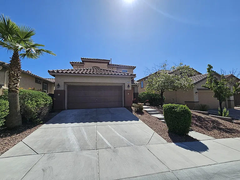 768 Anacapri St — Photo 2