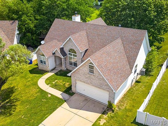 2nd image of 3986 Poppy Marie Ln