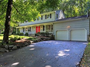 99 Fresh Meadow Dr, Trumbull, CT 06611