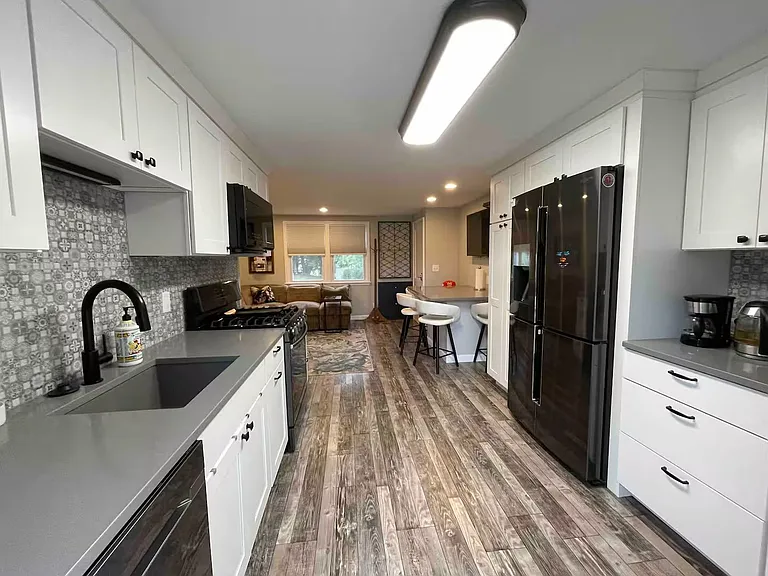 27-29 Neillian Way — Photo 4