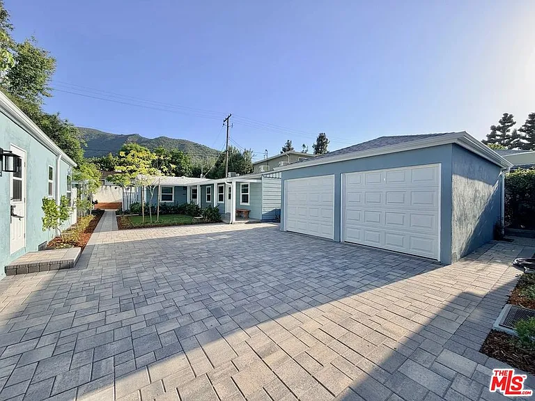 2924 W Riverside Dr — Photo 14