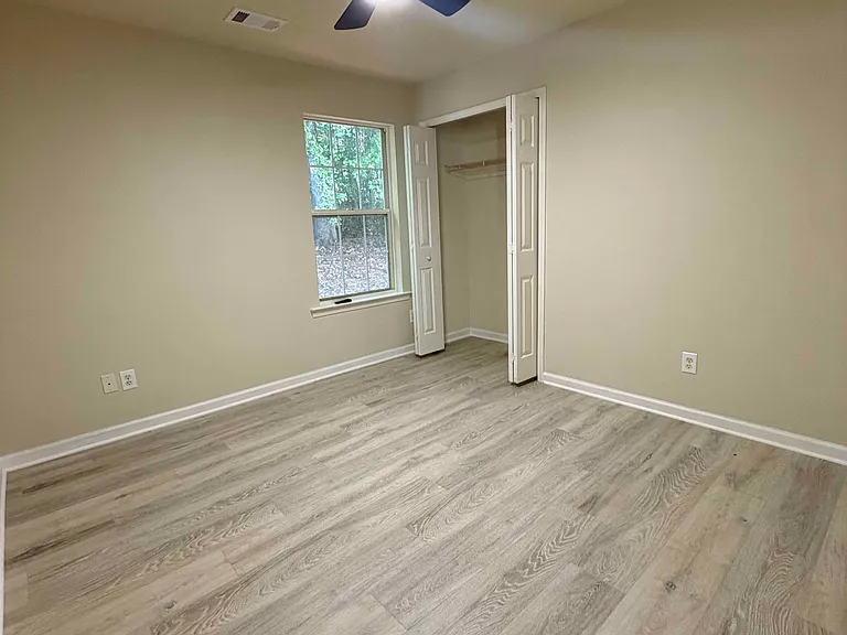 1936 Oakwood Grove Dr — Photo 26