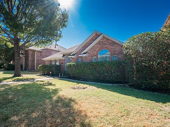 3rd image of 1126 Emily Ln