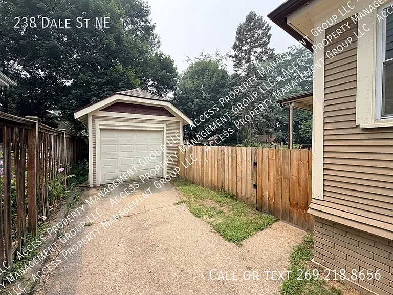 238 Dale St NE — Photo 42