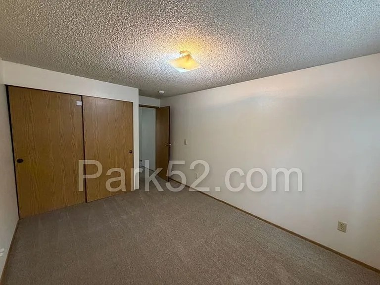 5025 S Orchard St #B — Photo 11
