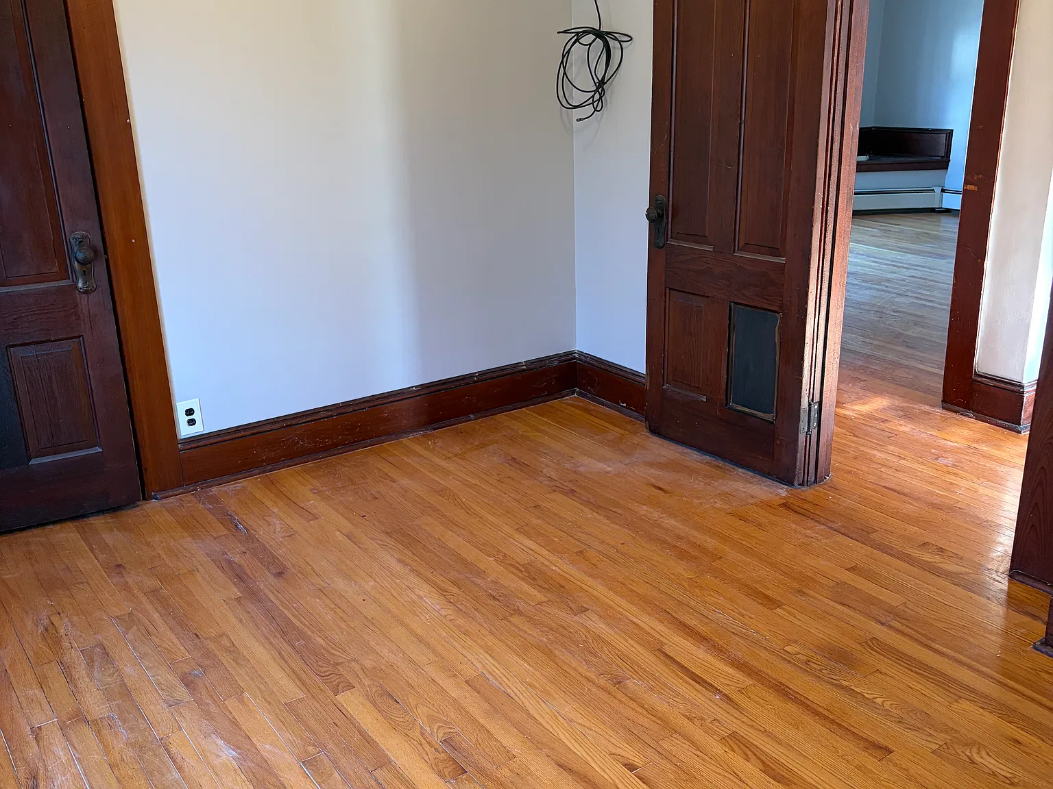 2 bed, 1050 sqft, $1,600 — Photo 3