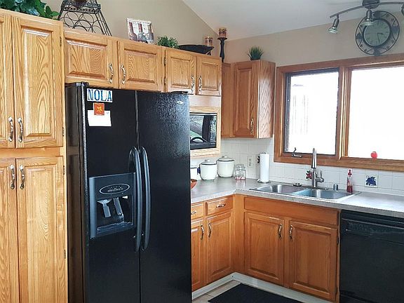 4th image of 2488 Lost Creek Dr