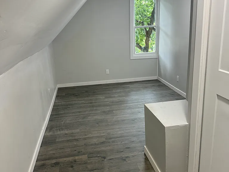 721 E Corrington Ave — Photo 11