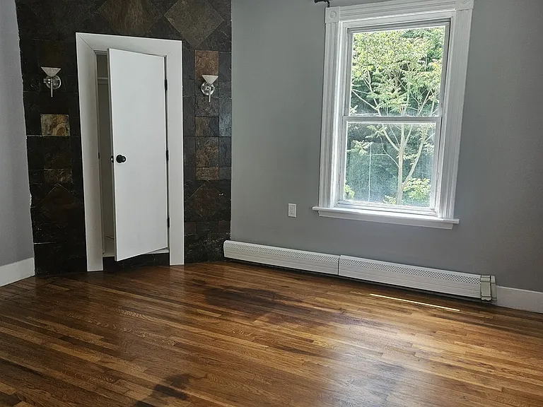 14 Hillside St #2 — Photo 3