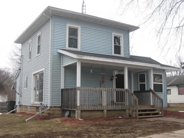 125 North Grand St, Markesan, WI 53946