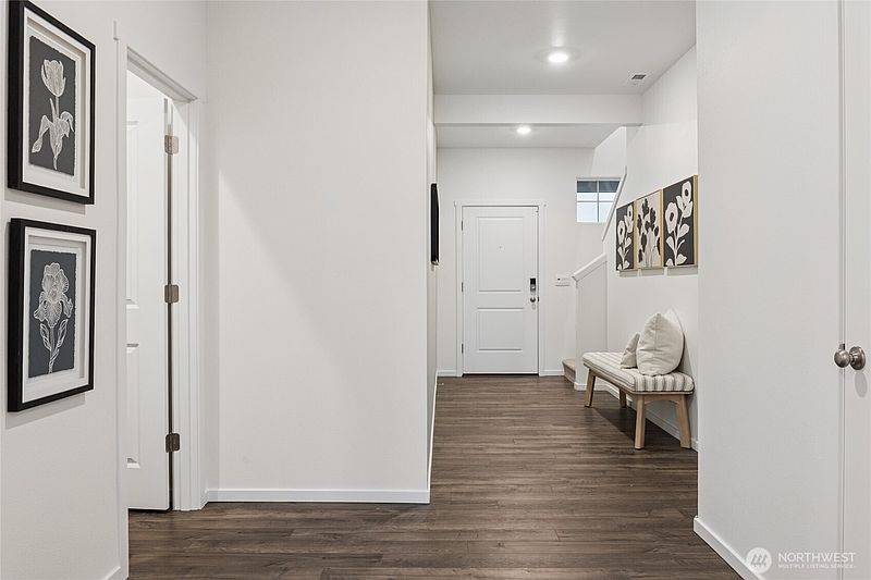 4th image of 729 129th Street E #04
