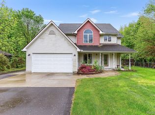 27777 Grix Rd, New Boston, MI 48164
