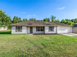 33 Sunset Gardens Dr, Moundville, AL 35474