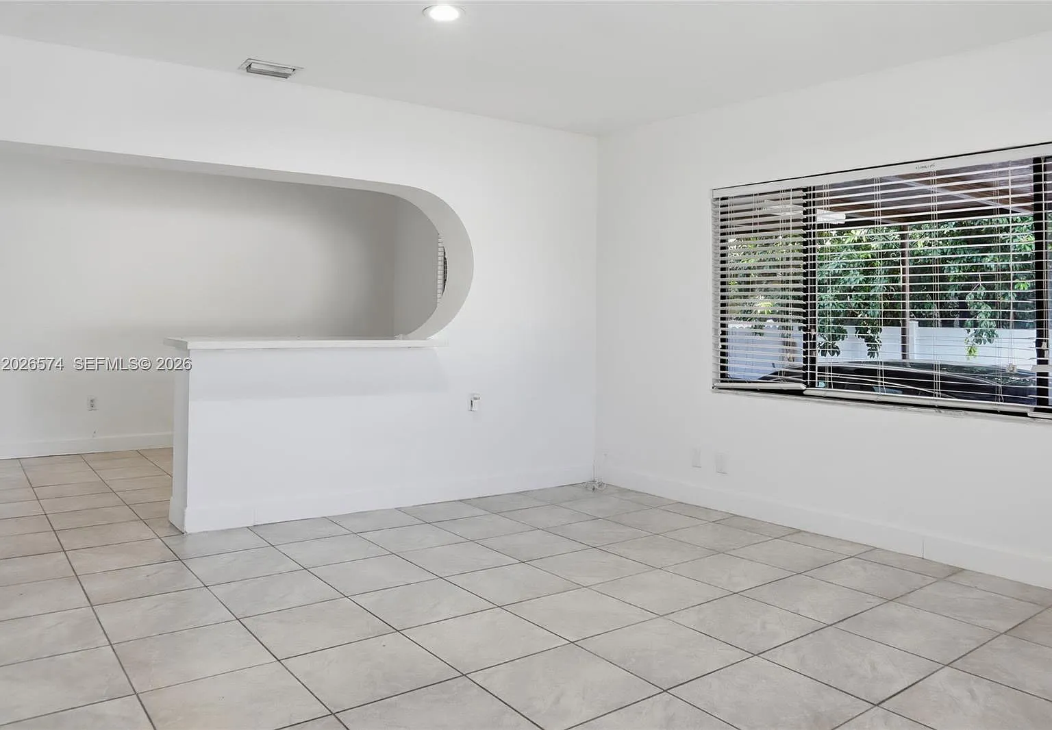 3 bed, 1.0 bath, $3,000 — Photo 2