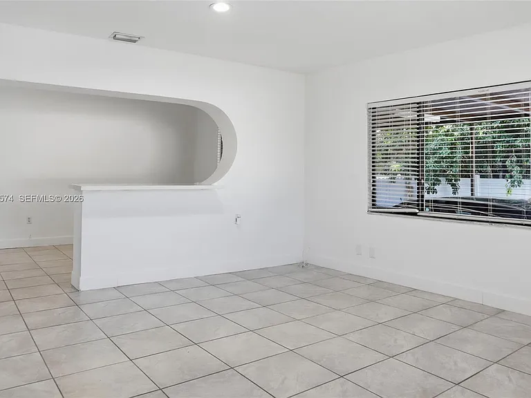 1330 SW 74th Ct — Photo 2