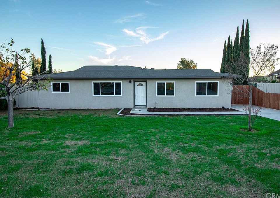 1st image of 16197 Ceres Ave