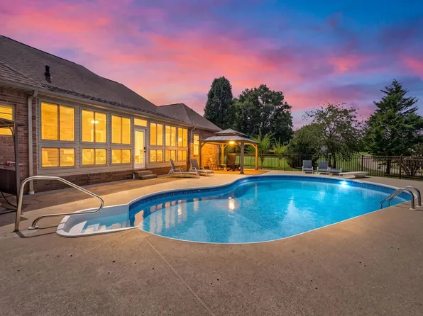 2605 Stonemill Ct, Clarksville, TN 37043