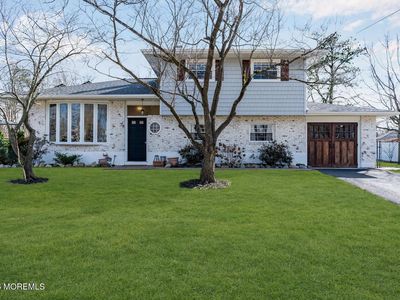38 Alan Terrace, Howell, NJ, 07731