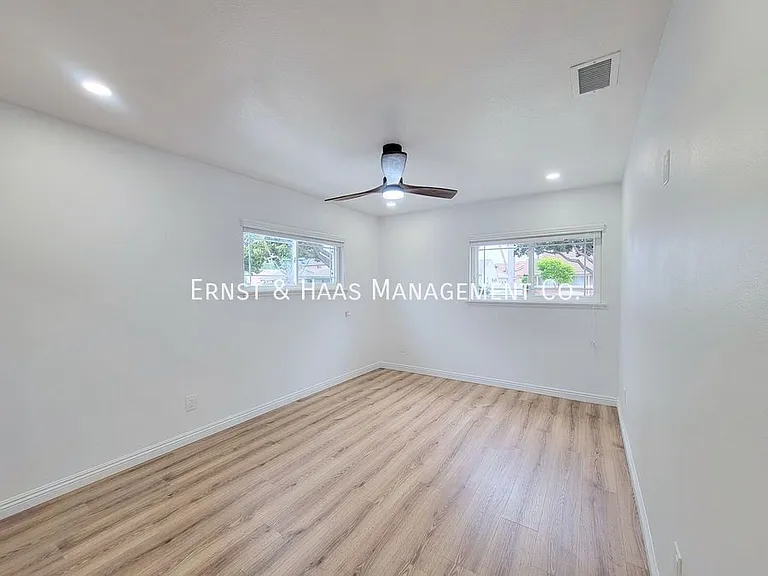 5019 Ashworth St — Photo 20