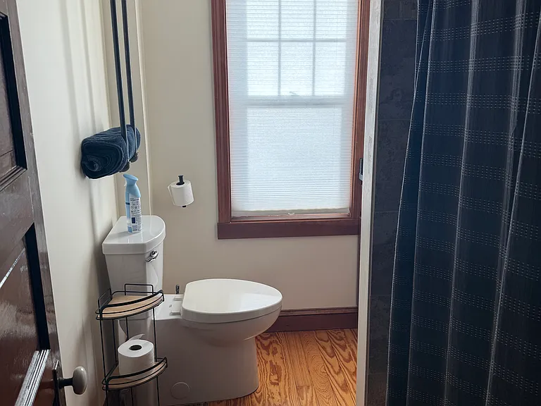546 Broadway #1 — Photo 5