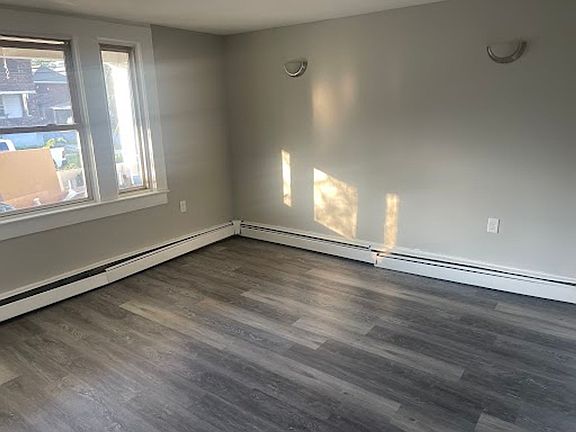 5th image of 124 2nd Ave APT A